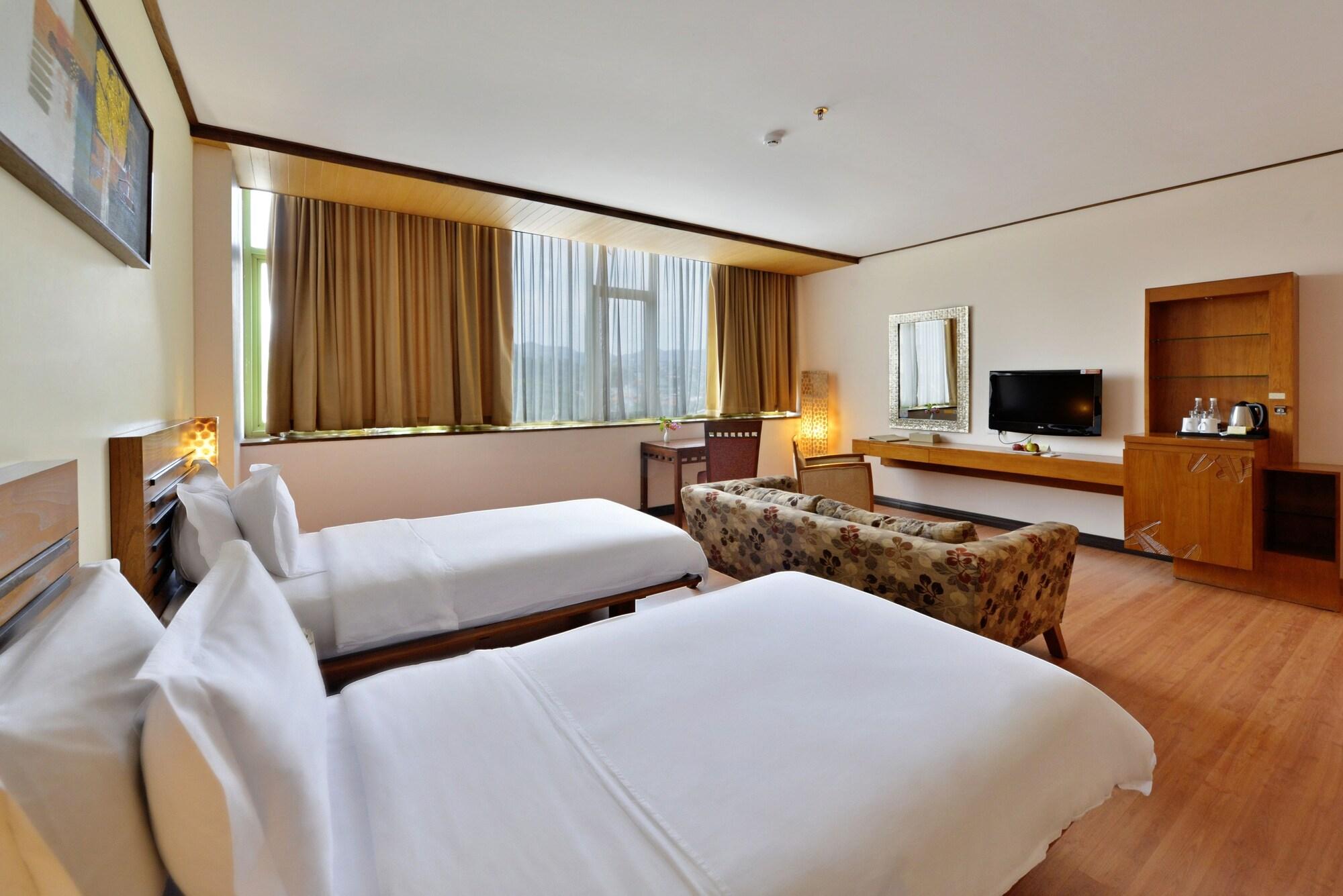 Banana Inn By Kagum Hotels Bandung Zewnętrze zdjęcie