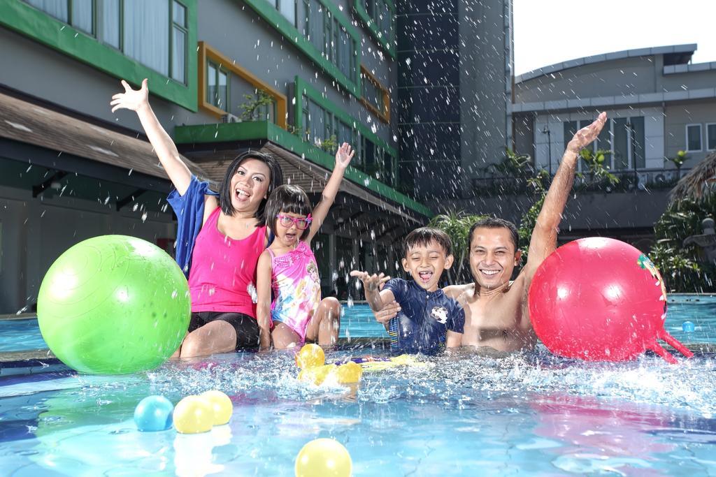 Banana Inn By Kagum Hotels Bandung Zewnętrze zdjęcie